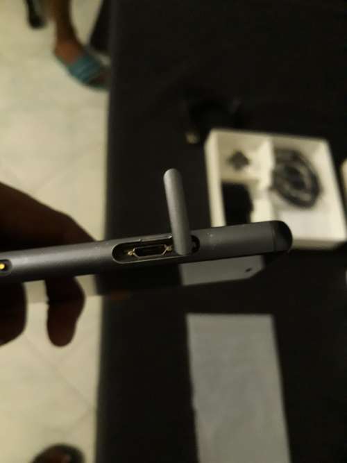 *CHEAPEST ON BOB* SONY XPERIA Z3 IN IMMACULATE CONDITION